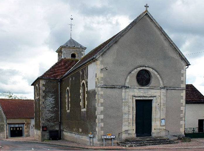Fichier:Eglise-Saint Aubin les Forges.jpg