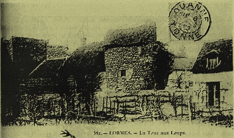 Fichier:Lormes Tour aux Loups.jpg