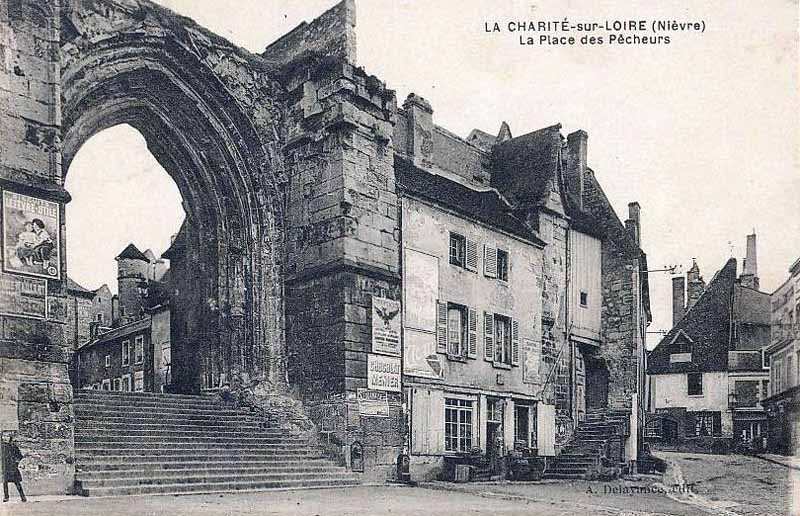 Fichier:CPA-La Charite10.jpg