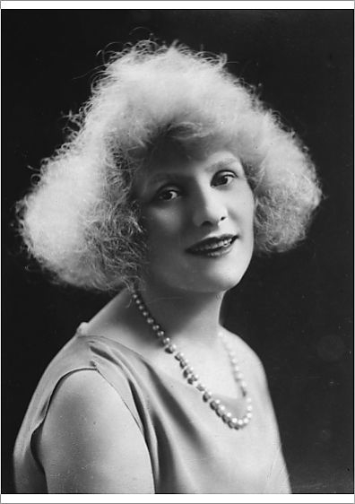 Fichier:Parisys Marcelle2.jpg