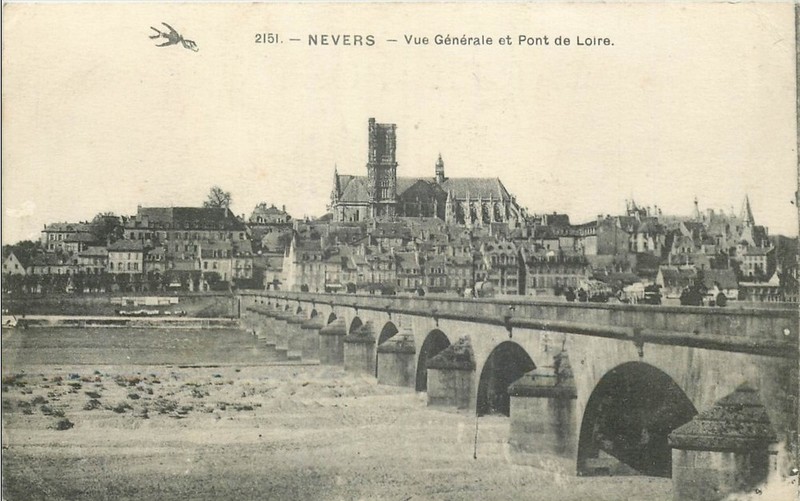 Fichier:Nevers pont de Loire.jpg