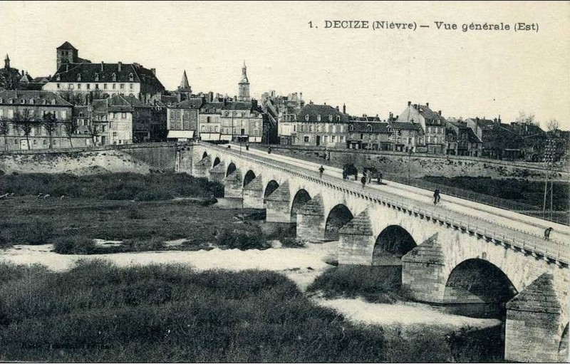 Fichier:Decize pont de Loire.jpg