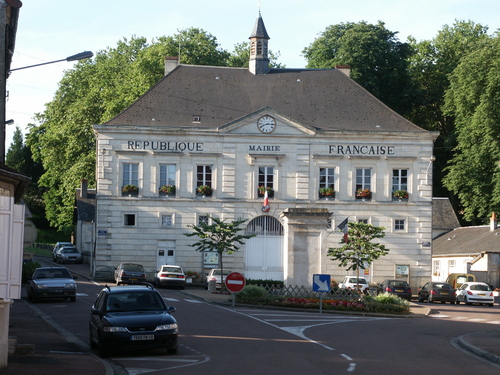 Fichier:Mairie-Chateauneuf VDB02.jpg