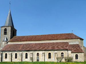 Fichier:Eglise-Chateauneuf Val de Bargis.jpg