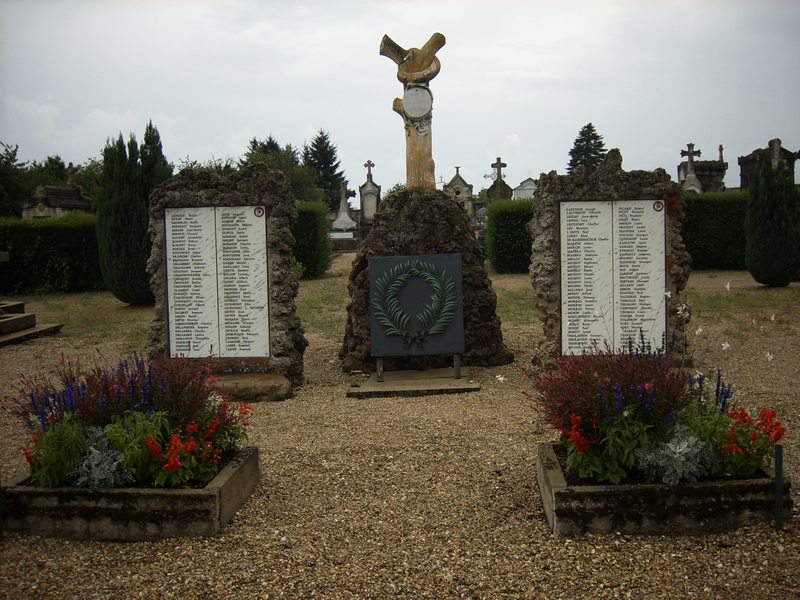 Fichier:La Charité sur Loire monument aux morts 02.JPG