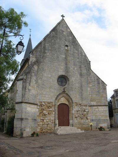 Fichier:Eglise-Bouhy01.jpg