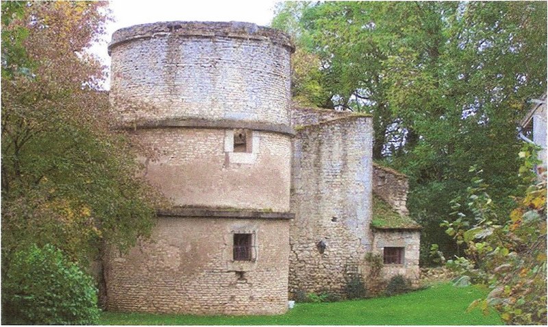 Fichier:Bulcy Ancien château.jpg