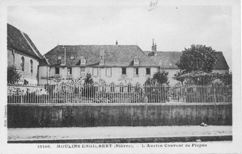 Fichier:Moulins Engilbert Couvent des Picpus3.jpg