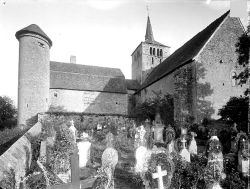 Commagny prieuré 2.jpg