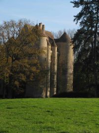 Chevenon Château.jpg