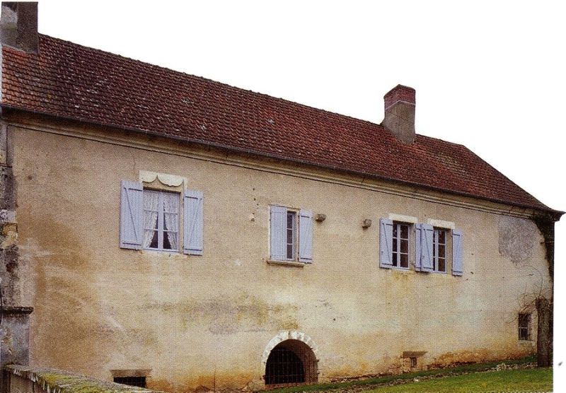 Fichier:Saint Vérain presbytère.jpg