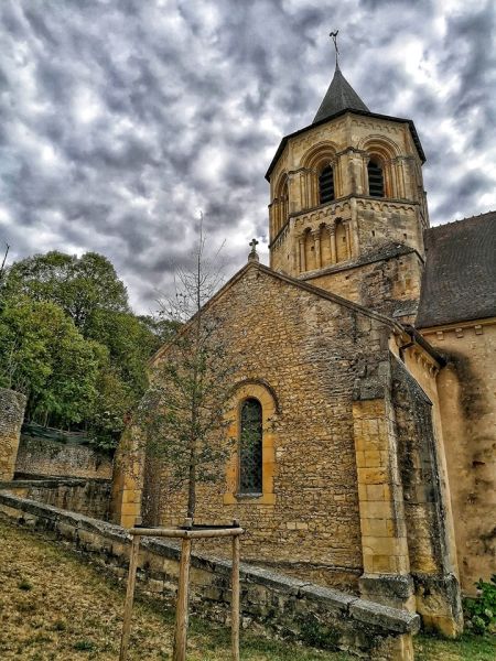 Fichier:Garchizy église.jpg