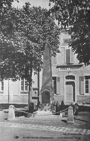 Saint Germain Chassenay Monument aux morts.jpg