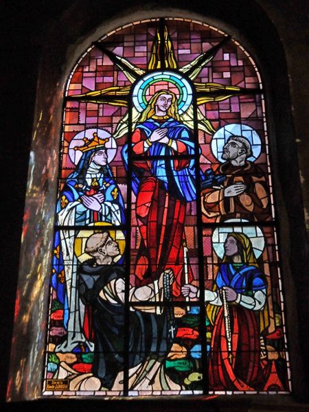 Fichier:Decize église Saint Aré vitrail.jpg
