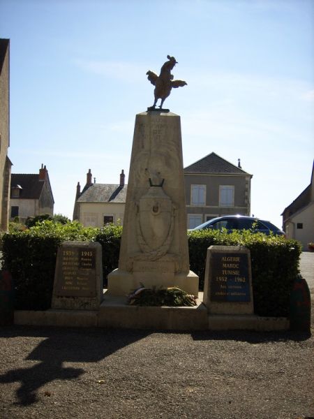 Fichier:Marzy monument aux morts.jpg