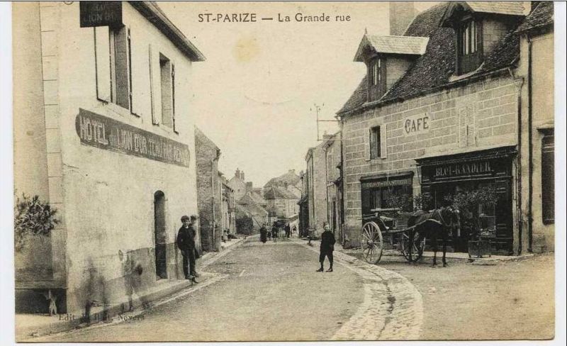Fichier:CPA-Saint Parize le Chatel03.jpg